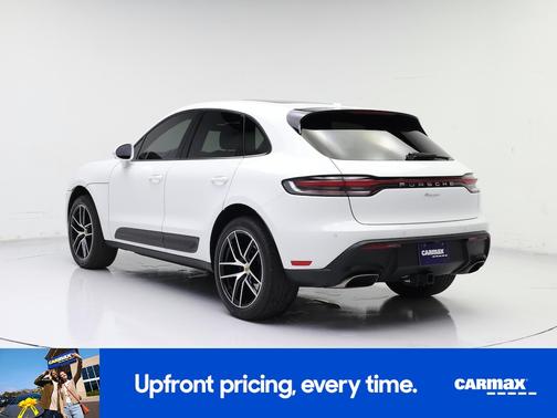 2023 Porsche Macan Base (PDK)