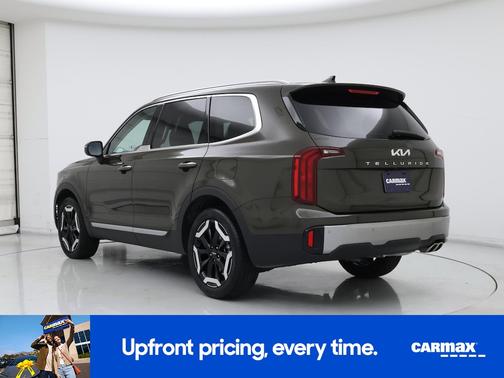 Green 2025 Kia Telluride S