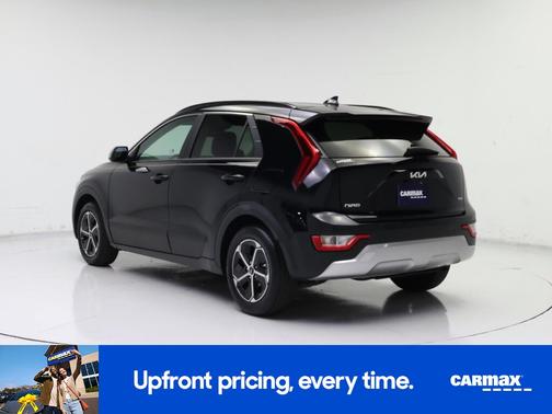 Black 2025 Kia Niro EX