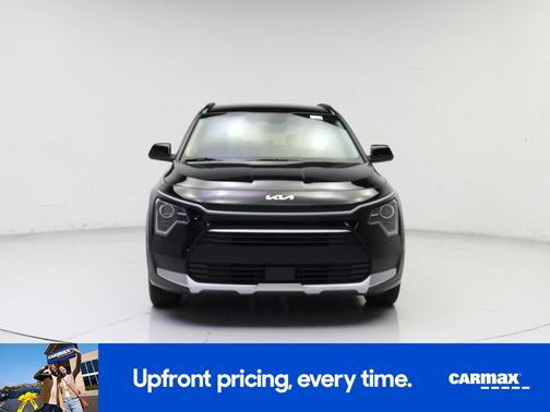 Black 2025 Kia Niro EX