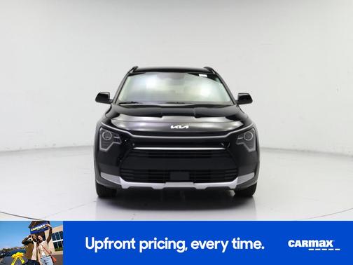 Black 2025 Kia Niro EX