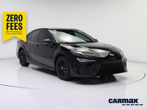 Black 2025 Toyota Camry SE