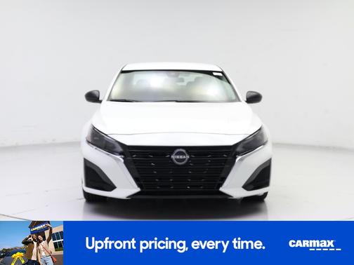 White 2025 Nissan Altima SV