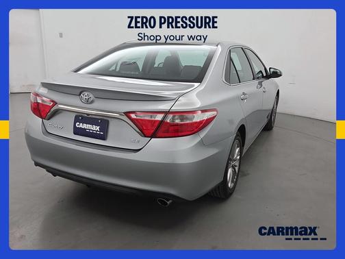 Silver 2015 Toyota Camry SE