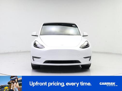 White 2023 Tesla Model Y Long Range