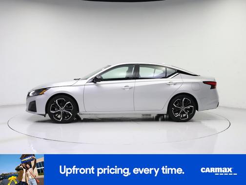 Silver 2025 Nissan Altima SR