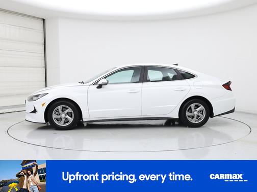 White 2023 Hyundai SONATA SE