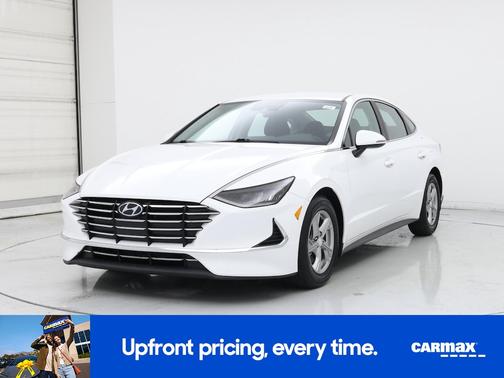 White 2023 Hyundai SONATA SE