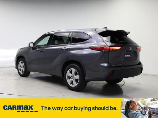 2022 Toyota Highlander LE