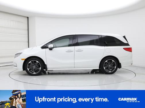 White 2024 Honda Odyssey Elite