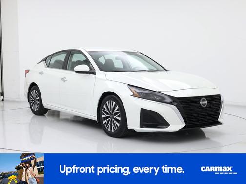 2023 Nissan Altima SV