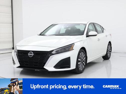 2023 Nissan Altima SV