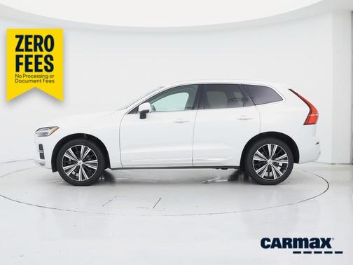 White 2022 Volvo XC60 B5 Inscription