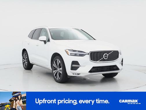 White 2022 Volvo XC60 B5 Inscription