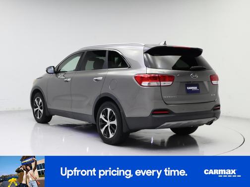 Silver 2018 Kia Sorento EX