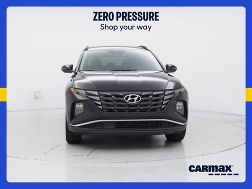 Black 2023 Hyundai TUCSON SEL
