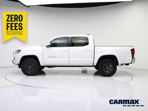 White 2020 Toyota Tacoma SR5