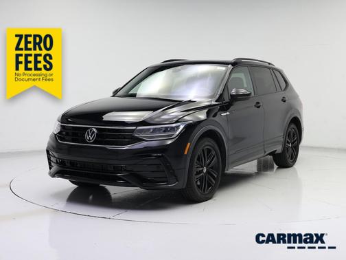 Black 2022 Volkswagen Tiguan SE R-Line Black