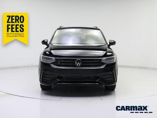 Black 2022 Volkswagen Tiguan SE R-Line Black