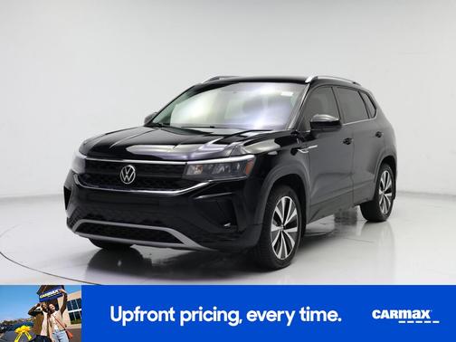 Black 2022 Volkswagen Taos SE