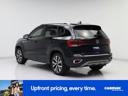 Black 2022 Volkswagen Taos SE