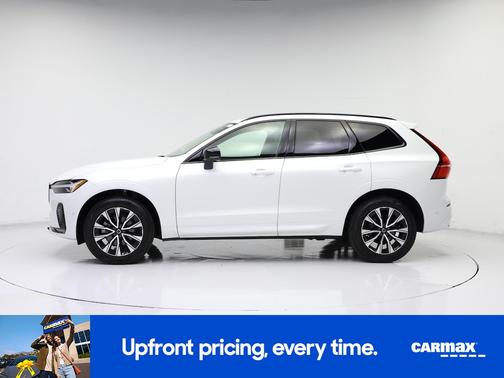 2024 Volvo XC60 B5 Plus Dark Theme