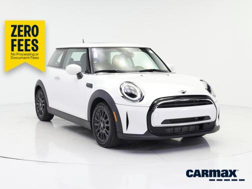 White 2024 MINI Hardtop