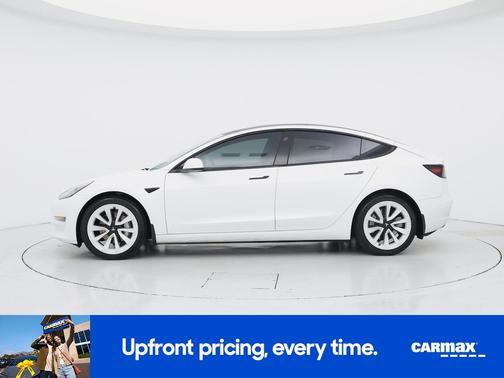 White 2022 Tesla Model 3