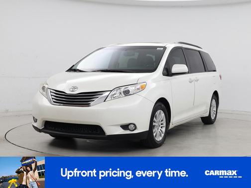 White 2017 Toyota Sienna XLE Premium