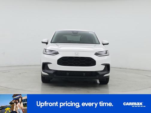 White 2025 Honda HR-V LX