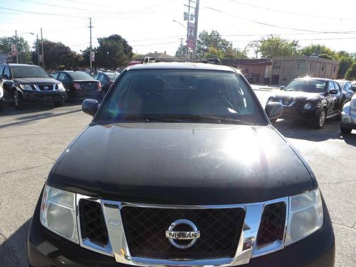 2012 Nissan Pathfinder SV
