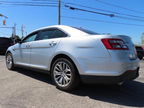 Silver 2015 Ford Taurus Limited