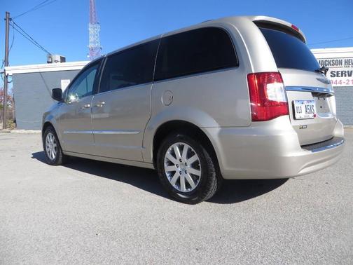 2015 Chrysler Town & Country Touring