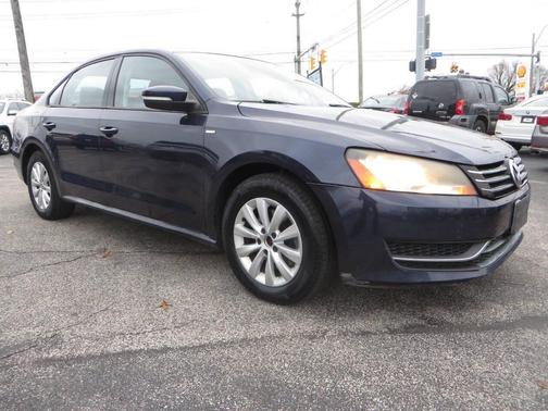 2015 Volkswagen Passat 1.8T Wolfsburg Edition