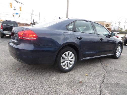 2015 Volkswagen Passat 1.8T Wolfsburg Edition