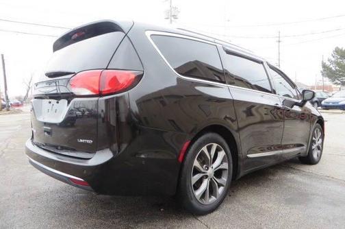 2017 Chrysler Pacifica Limited