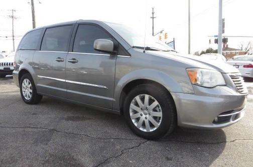 2014 Chrysler Town & Country Touring