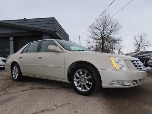 2011 Cadillac DTS Luxury