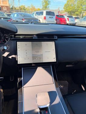 2025 Land Rover Range Rover Velar P250 SE R-Dynamic
