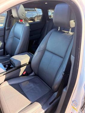 2025 Land Rover Range Rover Velar P250 Dynamic SE