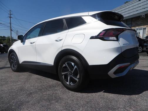 2023 Kia Sportage Hybrid LX