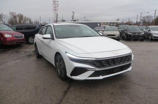 2025 Hyundai ELANTRA SEL Convenience