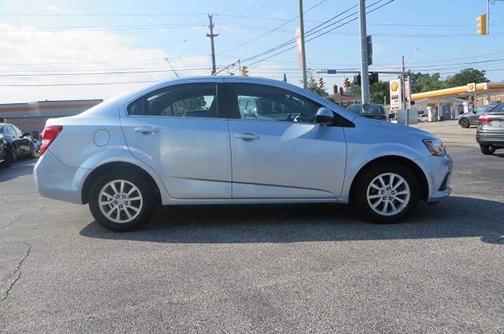 2017 Chevrolet Sonic LT