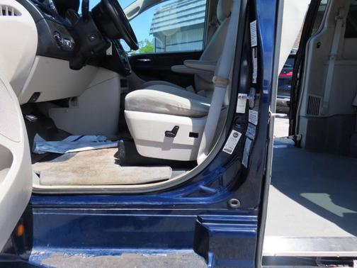 Blue 2012 Dodge Grand Caravan Crew