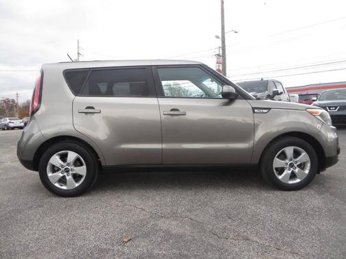 2019 Kia Soul Base