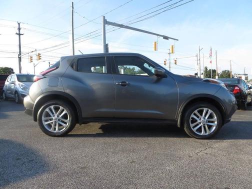 2015 Nissan Juke S