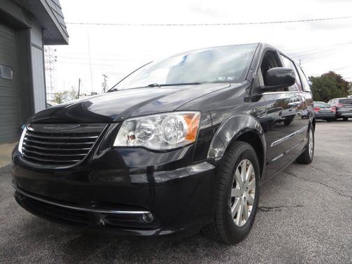 2015 Chrysler Town & Country Touring