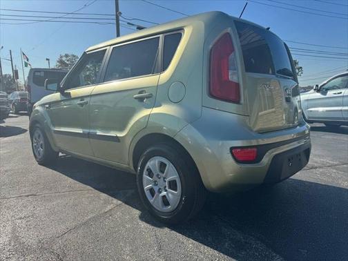 2013 Kia Soul Base