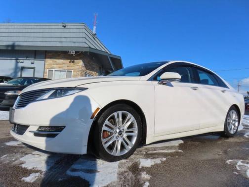 2016 Lincoln MKZ Base
