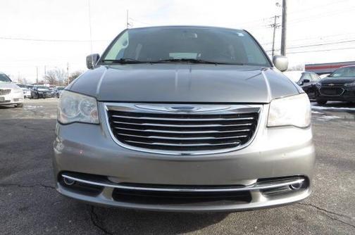 2014 Chrysler Town & Country Touring